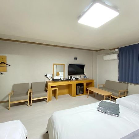 Suanbo Hot Spring Healing Hotel ชองจู ภายนอก รูปภาพ