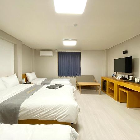 Suanbo Hot Spring Healing Hotel ชองจู ภายนอก รูปภาพ
