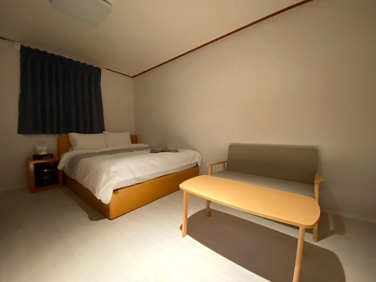 Suanbo Hot Spring Healing Hotel ชองจู ภายนอก รูปภาพ