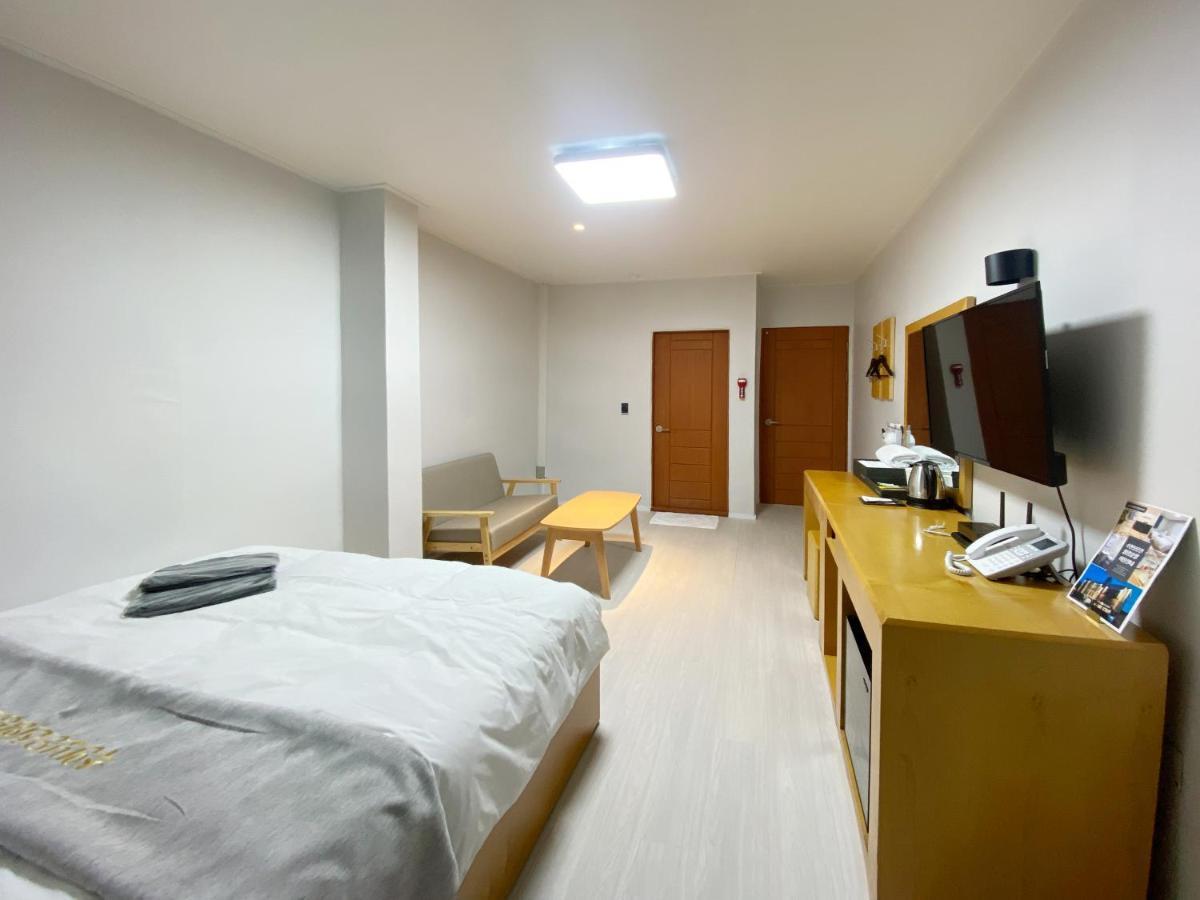 Suanbo Hot Spring Healing Hotel ชองจู ภายนอก รูปภาพ