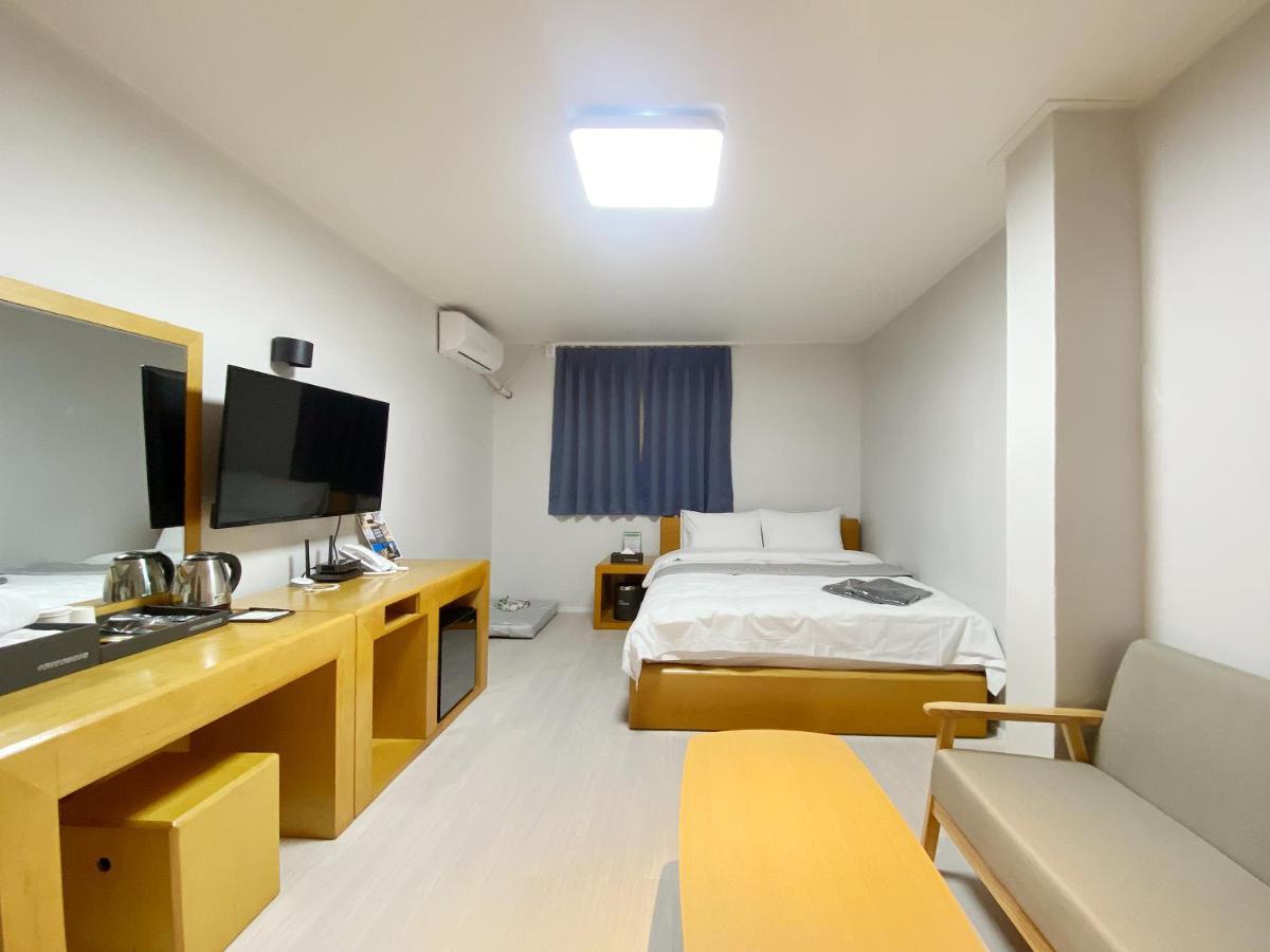 Suanbo Hot Spring Healing Hotel ชองจู ภายนอก รูปภาพ