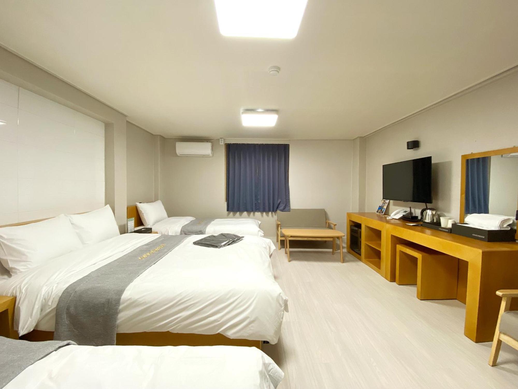 Suanbo Hot Spring Healing Hotel ชองจู ภายนอก รูปภาพ