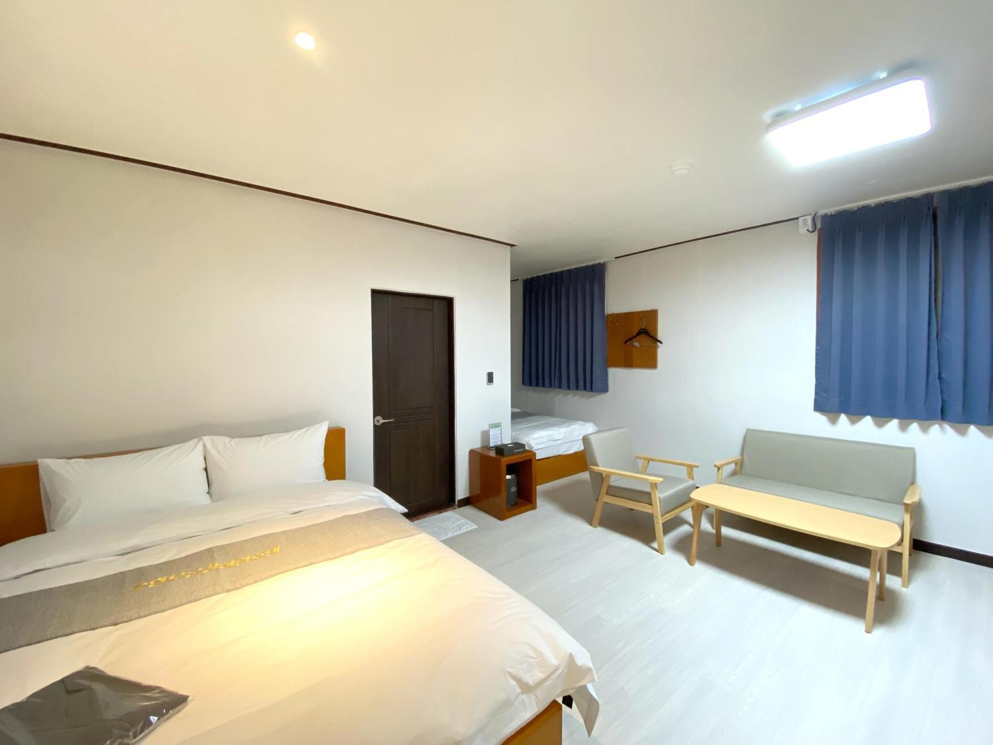 Suanbo Hot Spring Healing Hotel ชองจู ภายนอก รูปภาพ